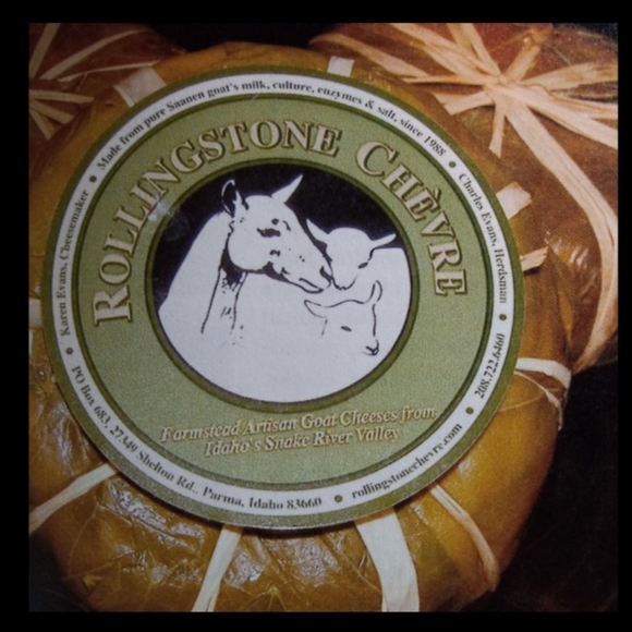 Atlas of American Artisan Cheese. Book - Picture 3 of 9